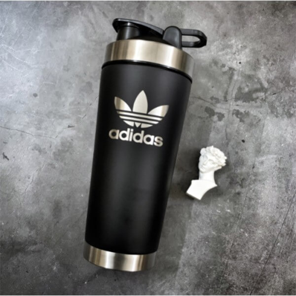Mẫu bình nước giữ nhiệt quà tặng in logo của thương hiệu Adidas sang trọng